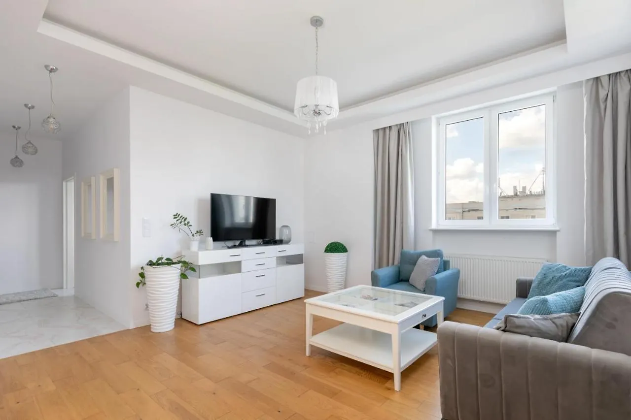 Przestronny Apartament Z Widokiem Na Miasto W Warszawie Varsovie